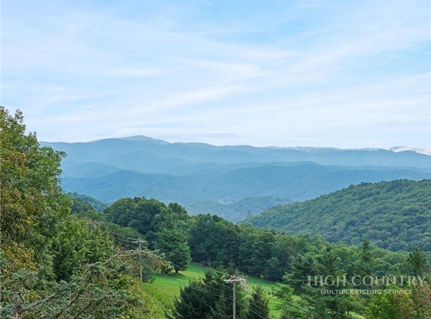 173 Skiview Road, Seven Devils, NC 28604
