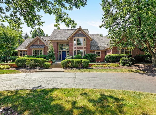 14260 Oakbrook Court, Carmel, IN 46033