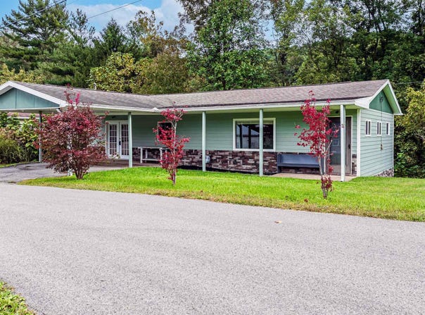 415 Terrace Drive, Mannington, WV 26582