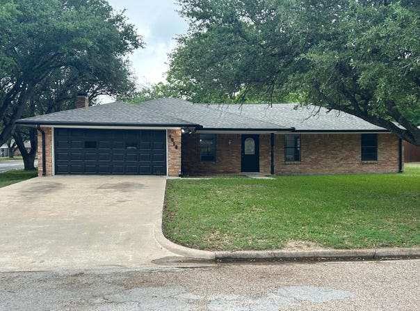 1018 Clark, Mexia, TX 76667