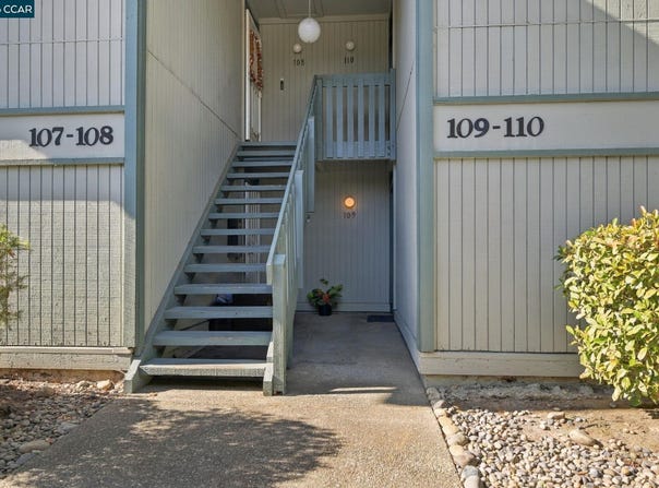 1036 Oak Grove Rd, Concord, CA 94518