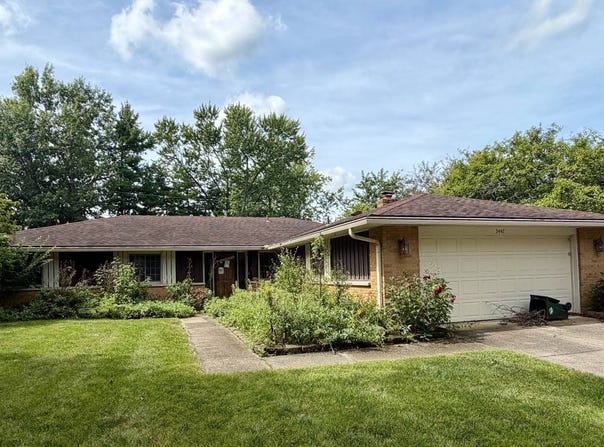 5447 Brainard Dr, Dayton, OH 45440