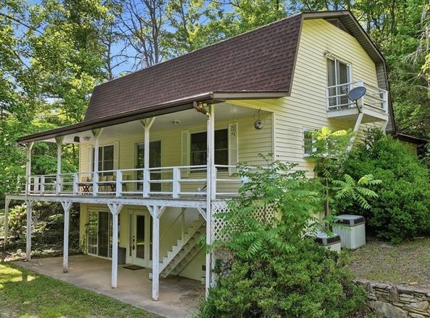 38 Pee Wee Branch, Sylva, NC 28779