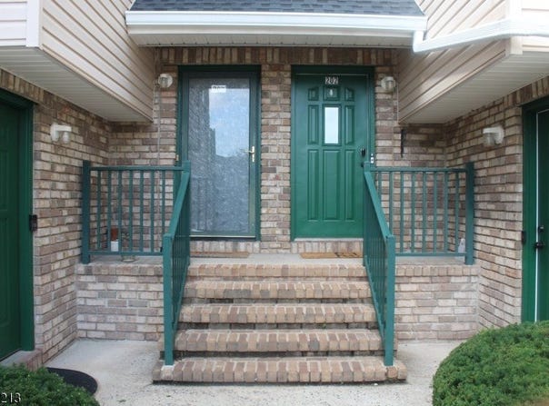 202 Rip Van Dam Ct, Montgomery Twp., NJ 08502-4103