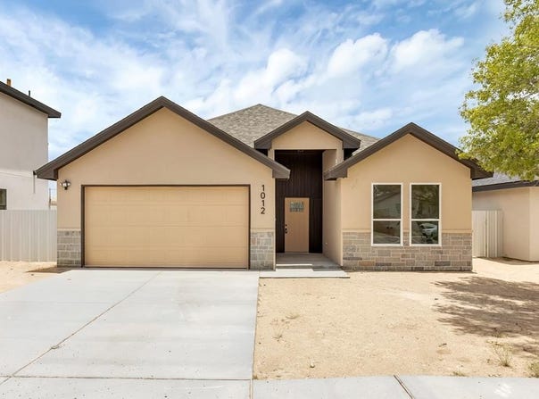 1012 N Carol Ave, Monahans, TX 79756