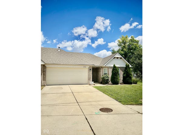 1004 Wild Ivy Trail, Franklin, IN 46131