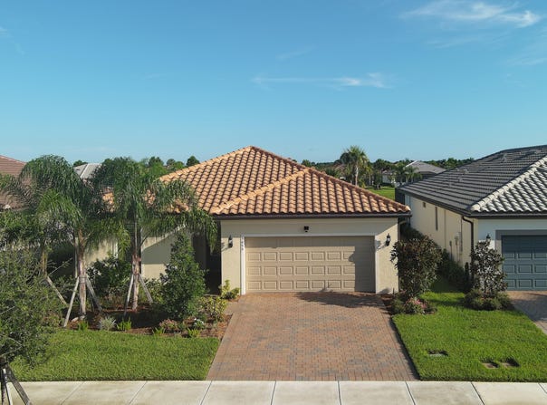 5053 RIVER BIRCH Way, Vero Beach, FL 32967