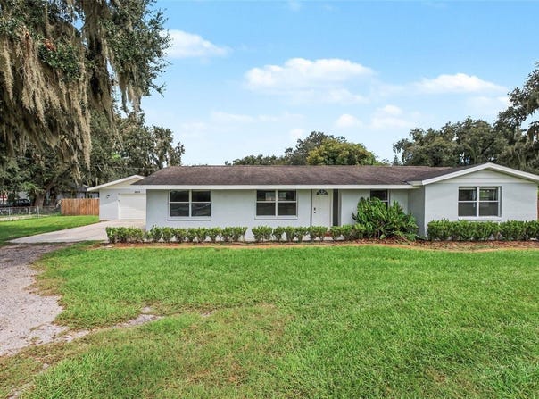 3805 MCINTOSH Road, DOVER, FL 33527