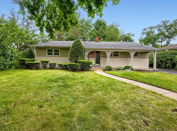 9308 Karlov Avenue, Skokie, IL 60076