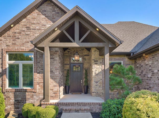 835 E Donegal Circle, Nixa, MO 65714