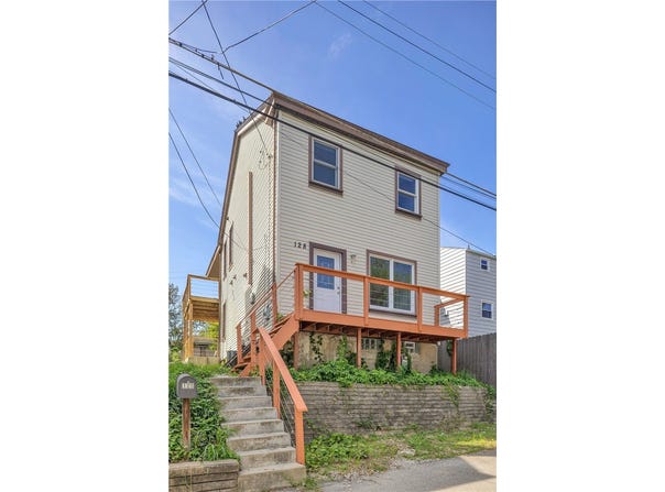 128 Weber Way, Arlington, PA 15210
