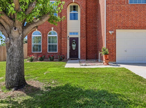 8012 Clear River Lane, Denton, TX 76210