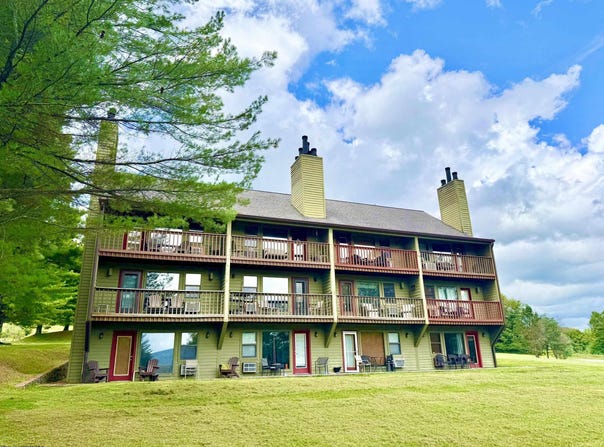 121 Grizzly Way, Davis, WV 26260