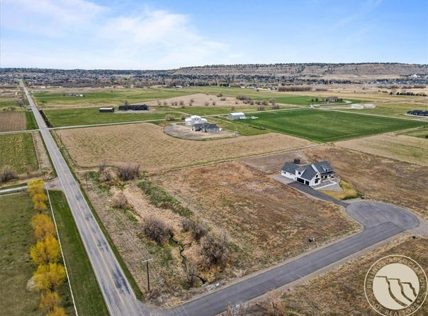 Creek Crossing Road, Billings, MT 59106