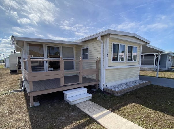 1722 Gangway Loop, Ruskin, FL 33570