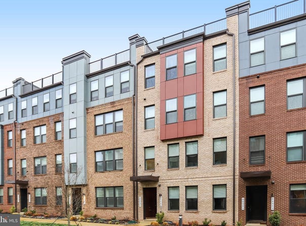 44499 WOLFHOUND Square, ASHBURN, VA 20147