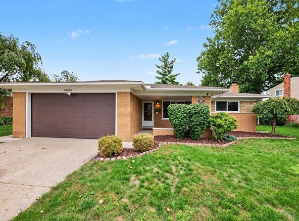30848 Ohmer Drive, Warren, MI 48092