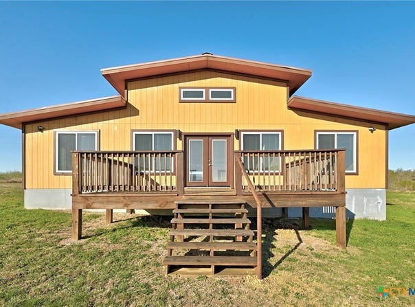 120 Loopsy Lane, Dale, TX 78616