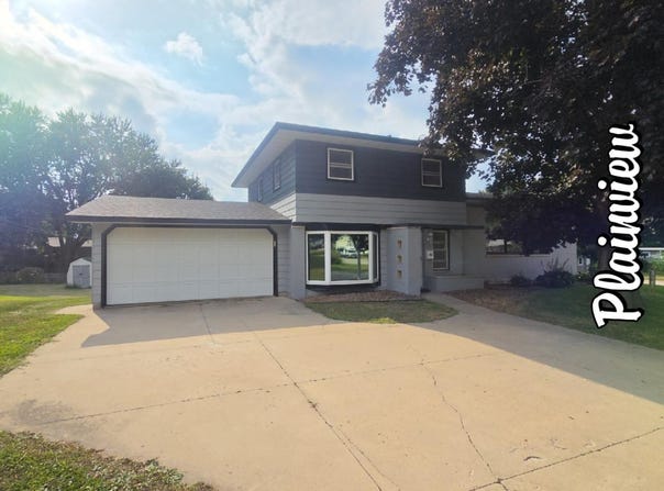 420 5th Street SW, Plainview, MN 55964