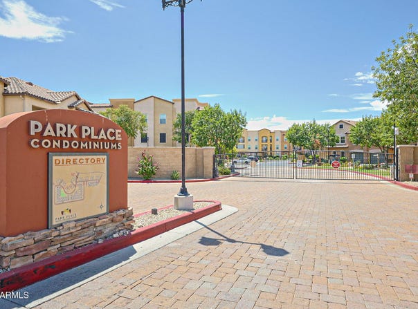 14575 W MOUNTAIN VIEW Boulevard, Surprise, AZ 85374
