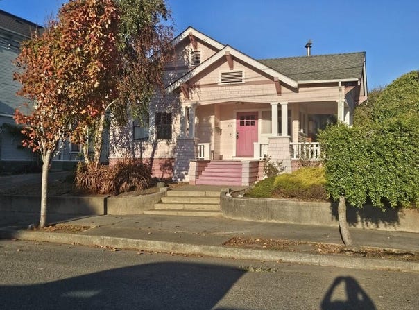 833 D Street, Eureka, CA 95501