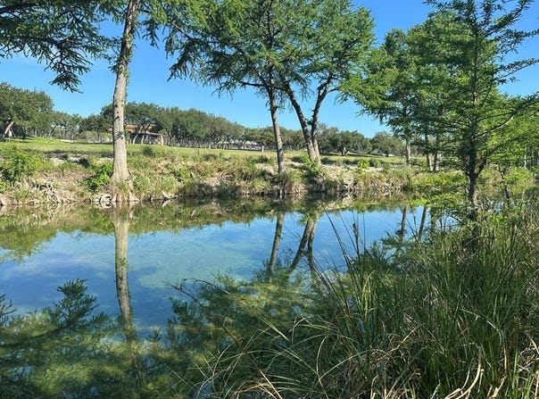 261 River Dr, Rio Frio, TX 78879