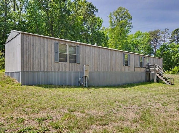 1239 Pointer Road, Alton, VA 24520