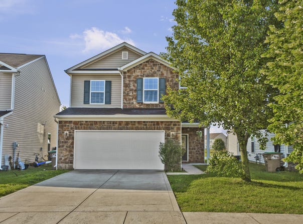 2273 Shadow Bend Drive, Columbus, IN 47201
