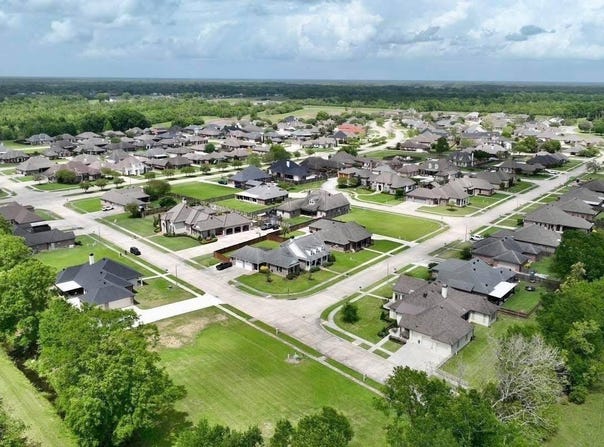689 Victoria Drive, Berwick, LA 70342