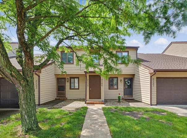 2155 Harbortown Circle, Champaign, IL 61821