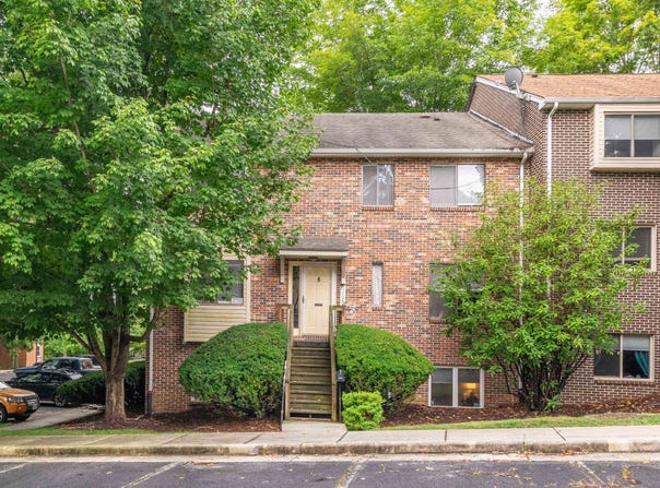 1725 DONLEE Drive, Blacksburg, VA 24060