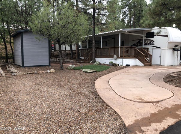 2311 E Broken Arrow Lane, Show Low, AZ 85901