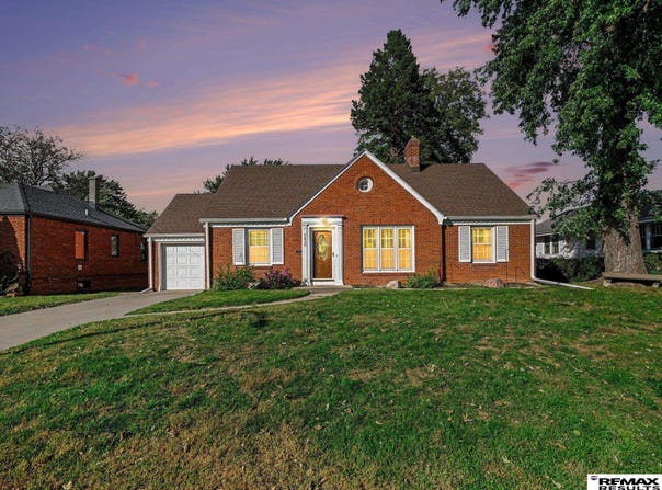 3930 Castelar Street, Omaha, NE 68105