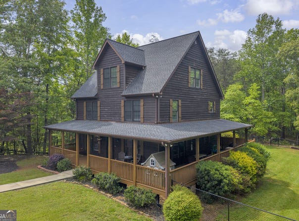 946 Riverdale Road, Toccoa, GA 30577