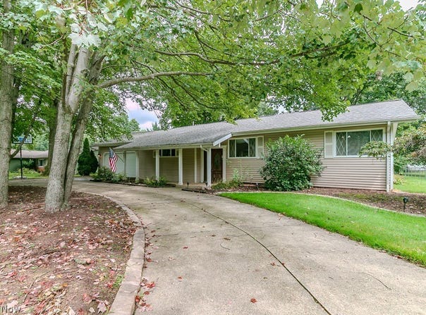 8831 Pine Tree Drive, Macedonia, OH 44056