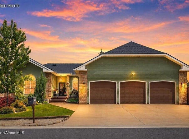 1219 E Loch Haven Dr, Hayden, ID 83835