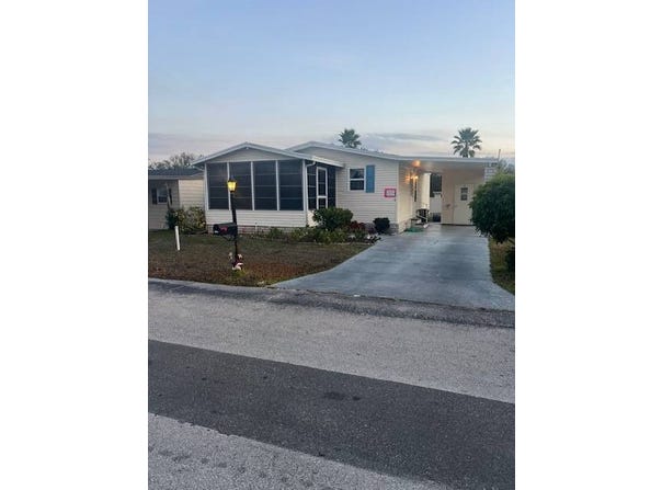 4 E Hampton Drive, Auburndale, FL 33823