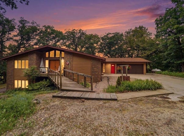 32008 234th Street, Eldora, IA 50627