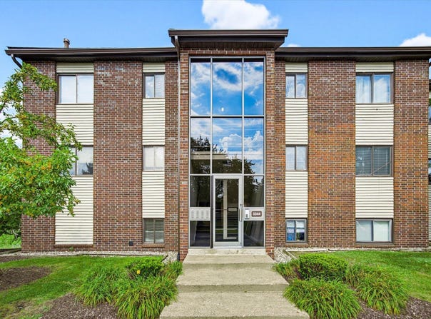 3344 Devonwood Hills NE, Grand Rapids, MI 49525