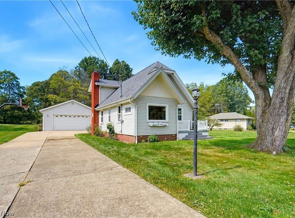 1237 Stardale Avenue SW, Massillon, OH 44646