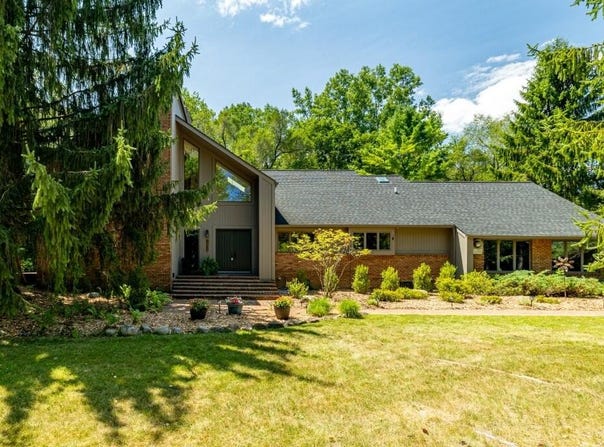 3447 River Pines Drive, Ann Arbor, MI 48103