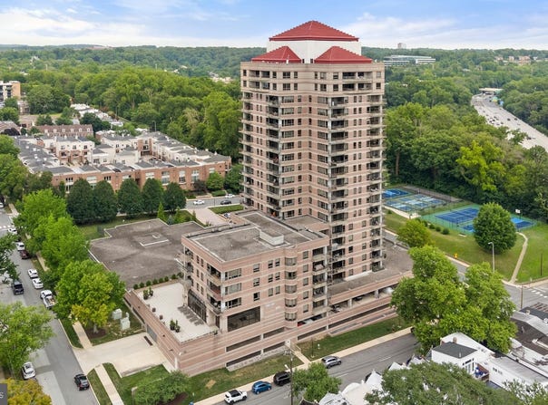 1100-UNIT LOVERING Avenue, WILMINGTON, DE 19806