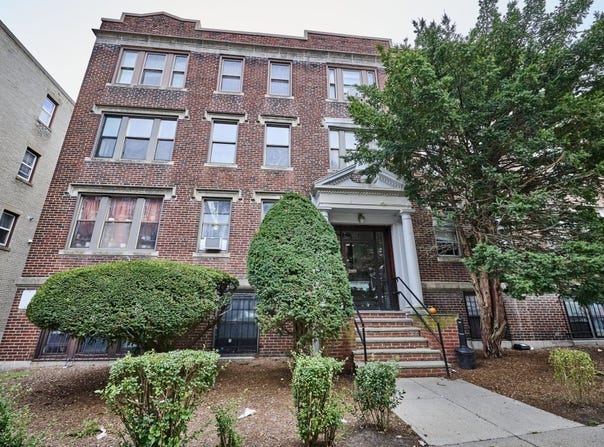 7 Lothian Rd, Boston, MA 02135