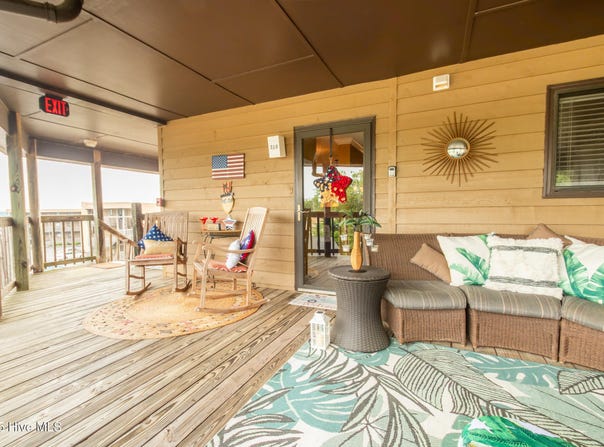 310 Lake Place Condo Drive, Elizabethtown, NC 28337
