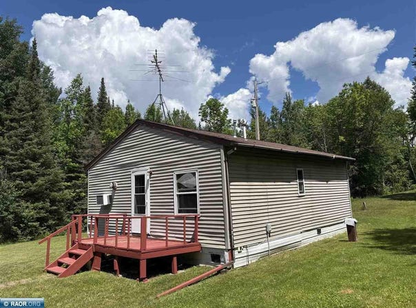 11625 Nett Lake Rd, Orr, MN 55771