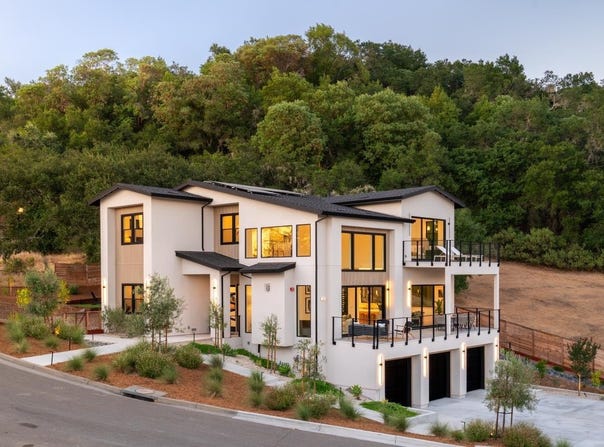 1580 Clear Ridge Drive, Healdsburg, CA 95448