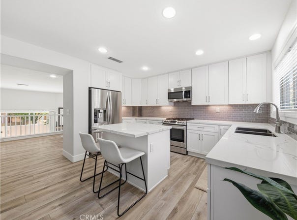 25710 Holiday, Stevenson Ranch, CA 91381