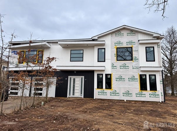 3 Tyne Court, South Brunswick, NJ 08824