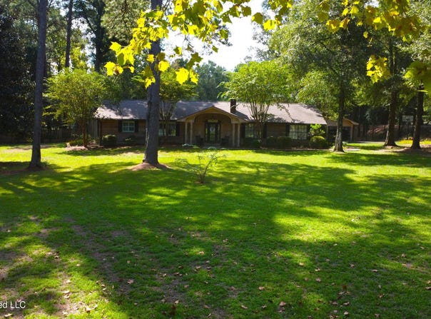 8 Sunflower Road, Foxworth, MS 39483