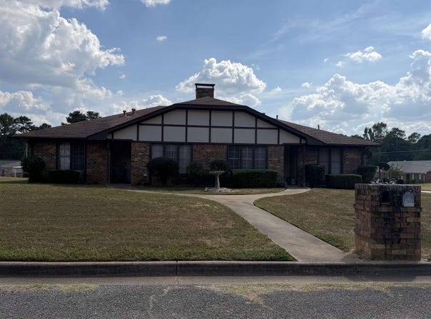 2000 Majestic Pace, Longview, TX 75604